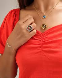 How to Match Jewelry with Your Outfit for a Stunning Look
